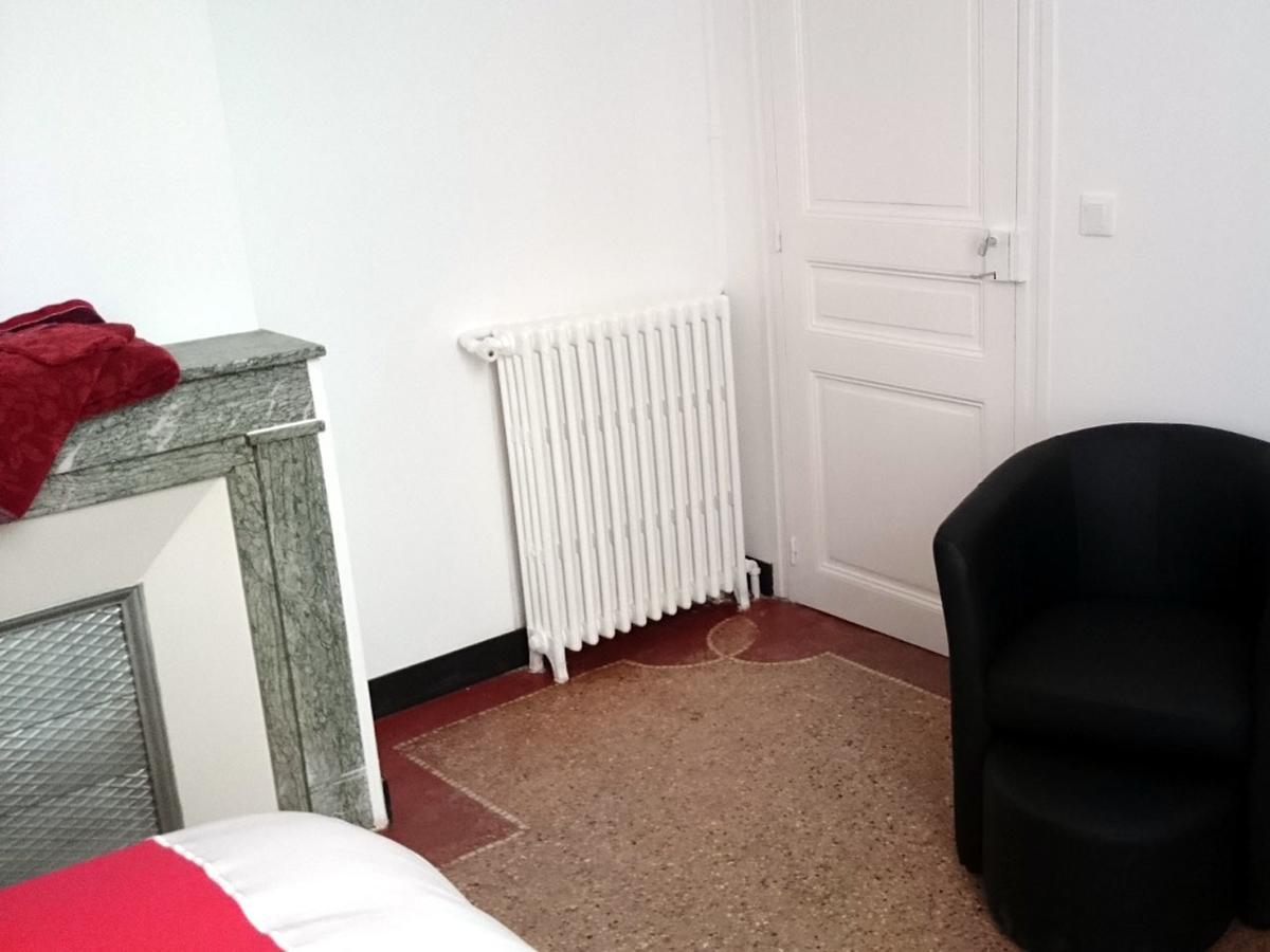 Le Clos Chez Michel Montpellier Bagian luar foto