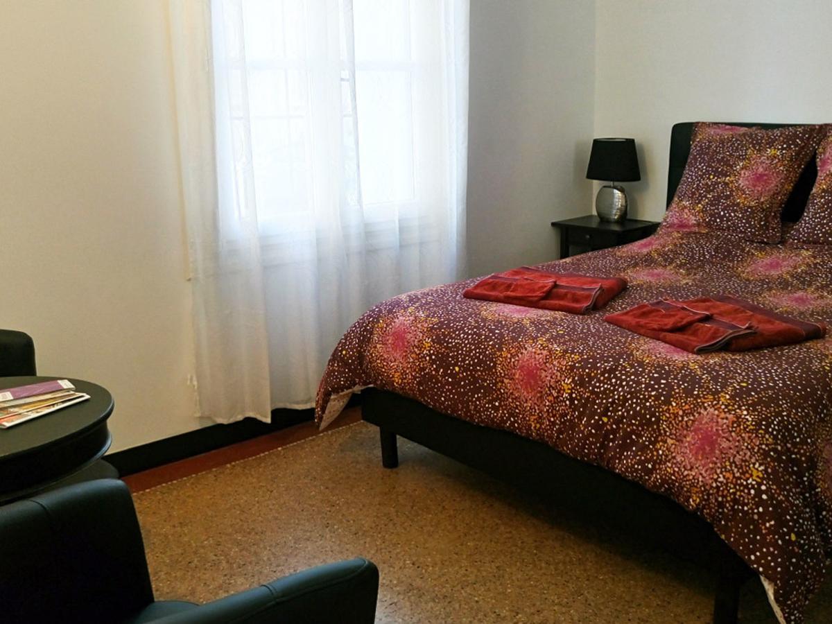 Le Clos Chez Michel Montpellier Bagian luar foto